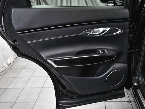 Used 2025 Genesis GV70 2.5T image 11