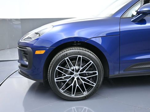 Certified 2026 Porsche Macan AWD/4WD image 12