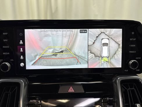 Certified 2023 Kia Sorento SX image 23