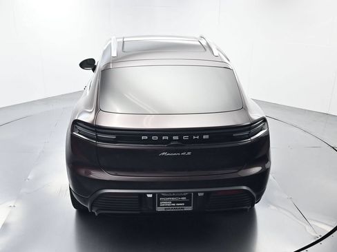 Certified 2025 Porsche Macan 4S Electric AWD/4WD image 39