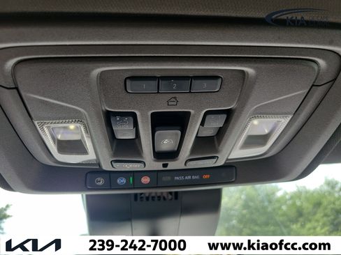Used 2024 GMC Sierra 1500 Denali w/ Denali Reserve Package AWD/4WD image 30