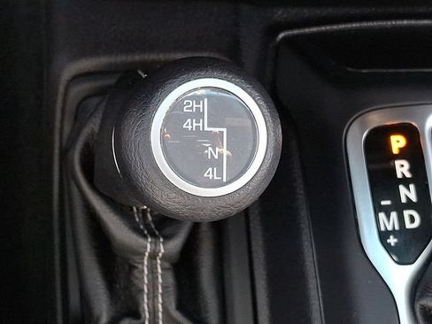 Used 2021 Jeep Wrangler Unlimited Sahara w/ LED Lighting Group AWD/4WD image 25