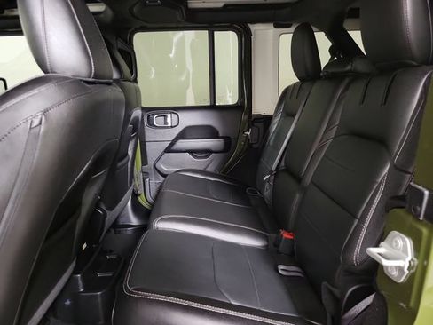 Used 2021 Jeep Wrangler Unlimited Sahara AWD/4WD image 11