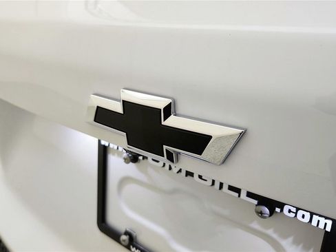 New 2026 Chevrolet Equinox ACTIV FWD image 16