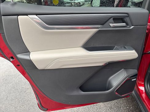 New 2026 GMC Acadia Elevation w/ LPO, Floor Liner Package image 33