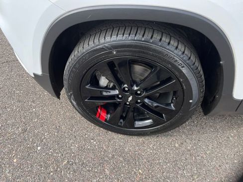 Used 2020 Chevrolet Trax LT w/ Redline Edition image 2