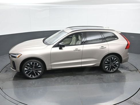 New 2026 Volvo XC60 B5 Ultra w/ Protection Package Premier AWD/4WD image 36