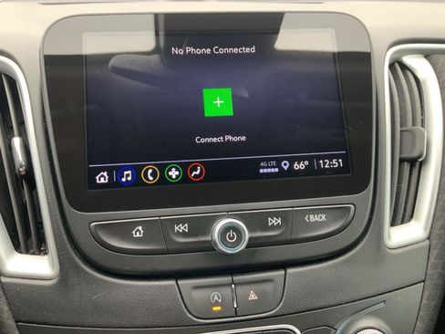 Used 2024 Chevrolet Malibu LT image 36