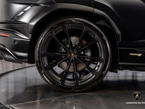 Used 2024 Lamborghini Urus S image 22