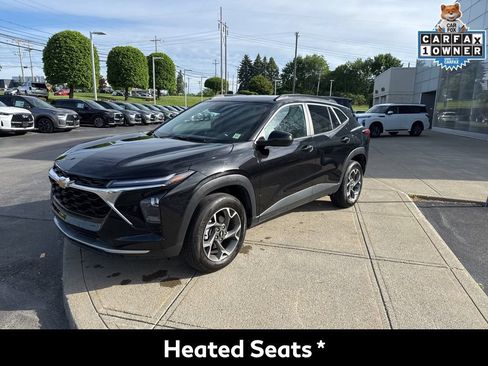 Used 2025 Chevrolet Trax LT w/ LT Convenience Package FWD image 7