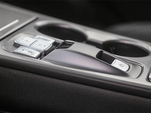 Certified 2022 Hyundai Kona Limited image 26