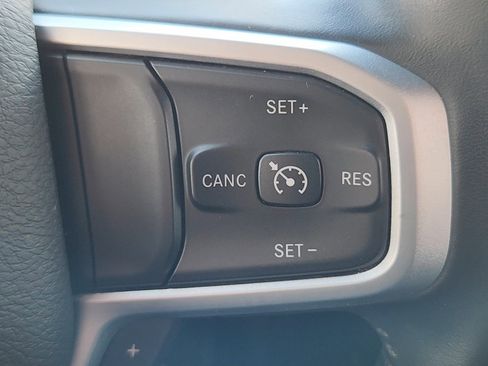 Used 2021 RAM 1500 Big Horn image 13