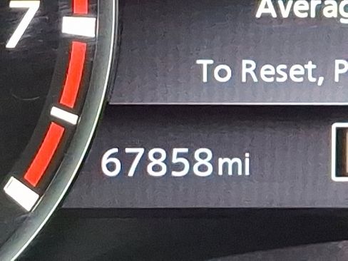 Used 2020 Nissan Titan SV w/ SV Convenience Package image 19