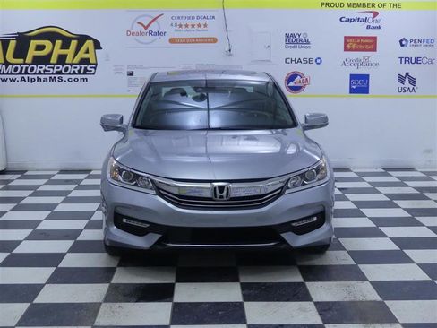 Used 2016 Honda Accord EX-L image 2