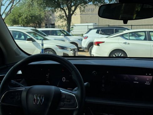 Used 2025 Buick Encore GX Preferred FWD image 35