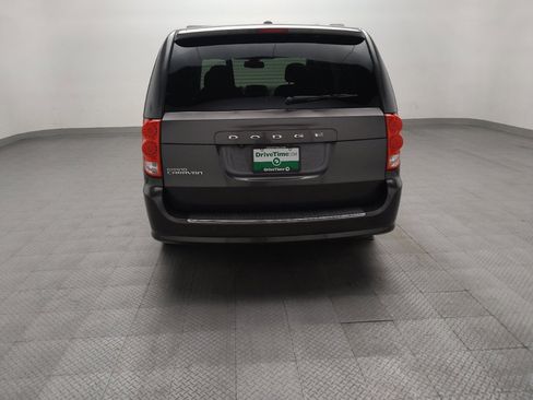 Used 2019 Dodge Grand Caravan SE w/ UConnect Hands-Free Group FWD image 6