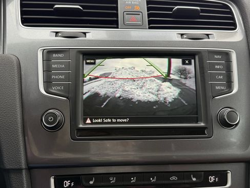 Used 2017 Volkswagen Golf Alltrack SEL image 3