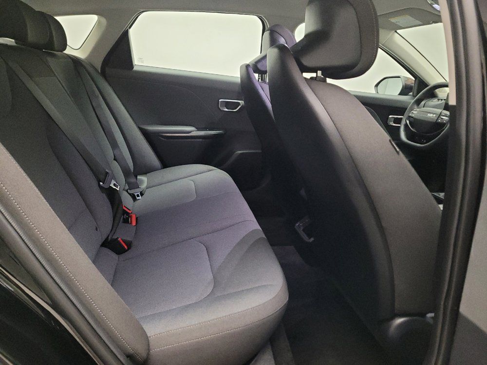 Used 2025 Kia K4 FWD image 19