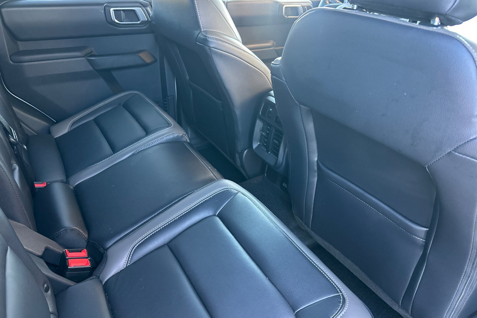 Used 2025 Ford Bronco Outer Banks AWD/4WD image 18