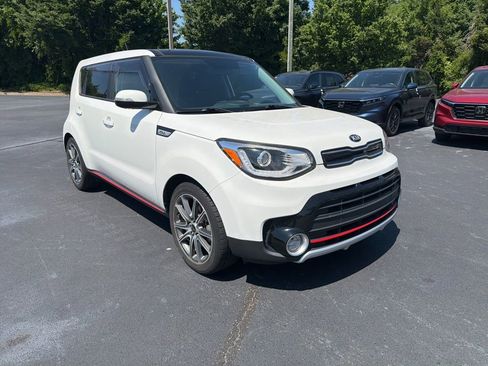 Used 2019 Kia Soul ! w/ Technology Package FWD image 3