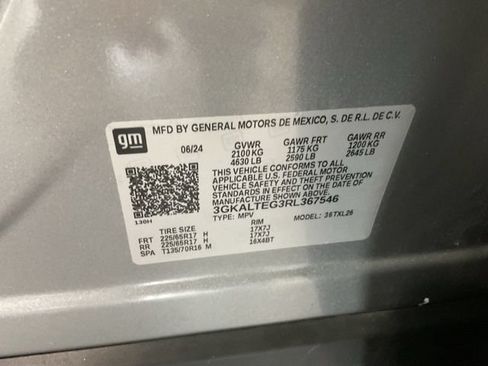 Used 2024 GMC Terrain SLE AWD/4WD image 27