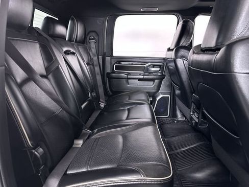 Used 2020 RAM 2500 Laramie w/ Night Edition image 28