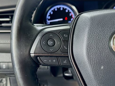 Used 2022 Toyota Camry SE image 21