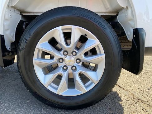 Used 2021 Chevrolet Silverado 1500 Custom RWD image 18