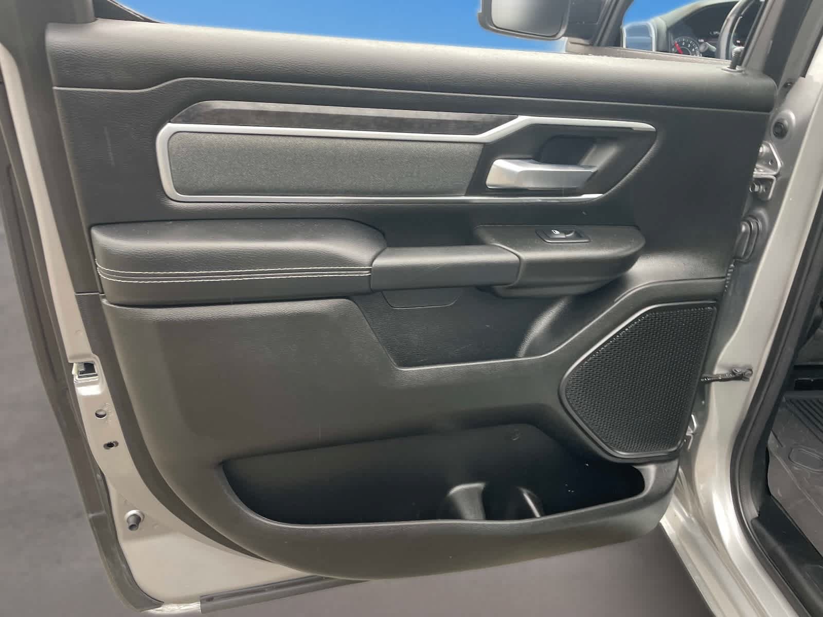 Used 2022 RAM 1500 Big Horn AWD/4WD image 19