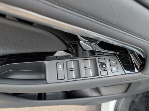 Used 2023 Land Rover Range Rover Evoque SE AWD/4WD image 14