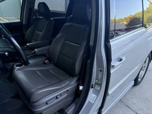 Used 2013 Honda Odyssey Touring image 12