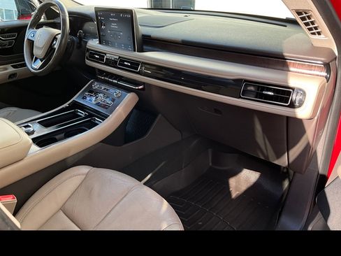 Used 2021 Lincoln Aviator Reserve w/ Equipment Group 201A AWD/4WD image 10