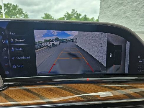 Certified 2024 Cadillac Escalade Sport Platinum w/ LPO, Floor Liner Package AWD/4WD image 23