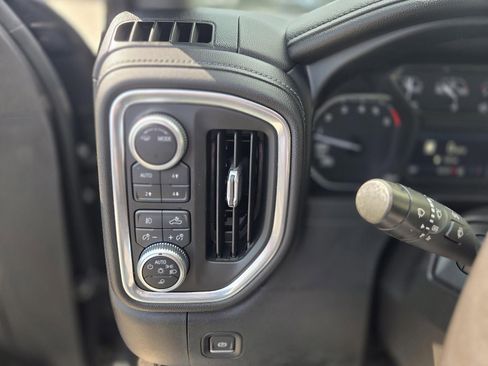 Certified 2021 GMC Sierra 1500 SLT w/ SLT Convenience Package image 36