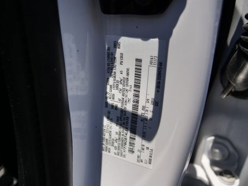 Used 2020 Ford F250 Lariat w/ Lariat Ultimate Package AWD/4WD image 53