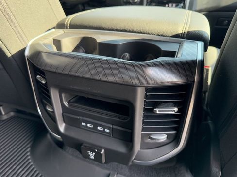 New 2026 RAM 1500 4x4 Crew Cab image 37