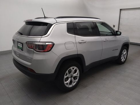 Used 2025 Jeep Compass Latitude AWD/4WD image 9
