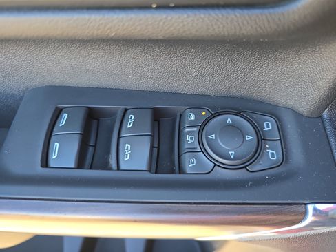 Used 2022 GMC Sierra 2500 SLT w/ X31 Off-Road Package image 30