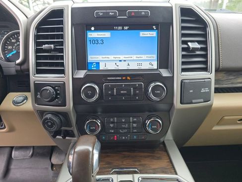 Used 2019 Ford F150 Lariat image 17