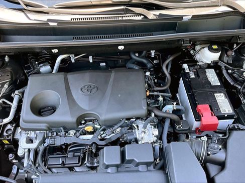 Used 2025 Toyota RAV4 XLE w/ Convenience Package FWD image 32
