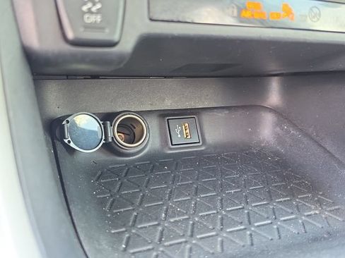 Used 2024 Toyota RAV4 XLE FWD image 28