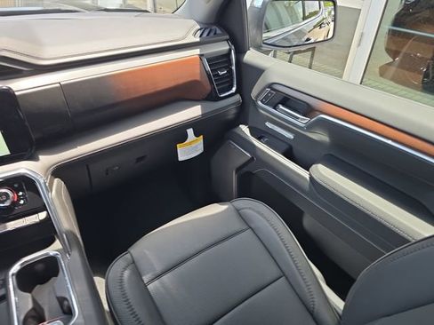 New 2026 GMC Sierra 1500 Denali w/ Denali Reserve Package AWD/4WD image 14
