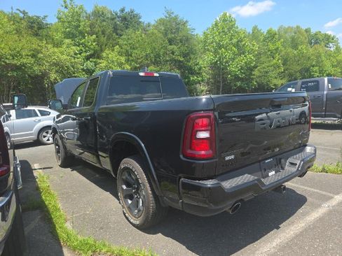 Used 2025 RAM 1500 Big Horn AWD/4WD image 8