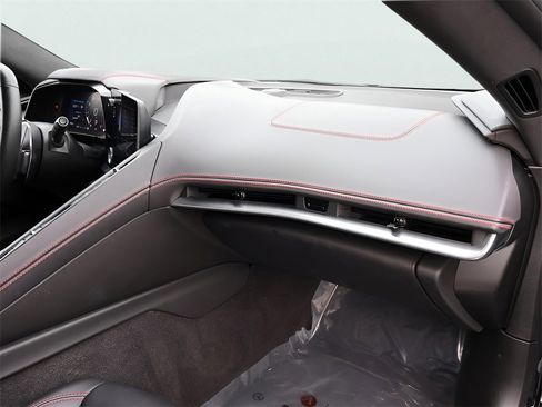 Used 2022 Chevrolet Corvette Stingray Premium Cpe w/ Z51 Performance Package image 11