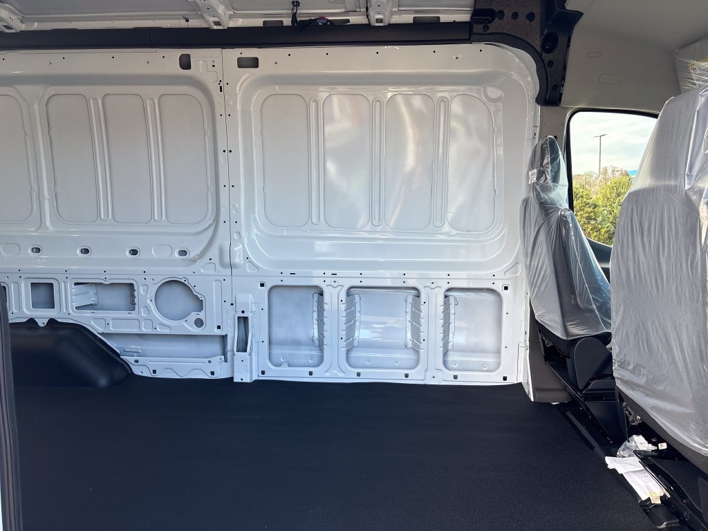 New 2026 Ford Transit 250 148 Medium Roof RWD image 11