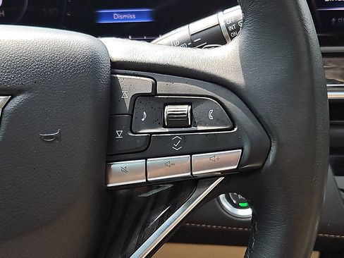 Used 2021 Cadillac Escalade Premium Luxury w/ Performance Package AWD/4WD image 23