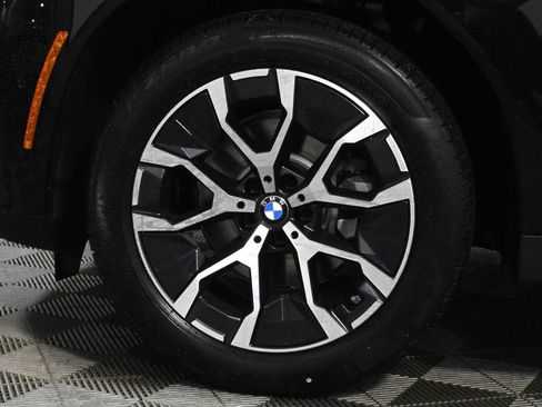 Used 2026 BMW X3 xDrive30 w/ Premium Package image 12