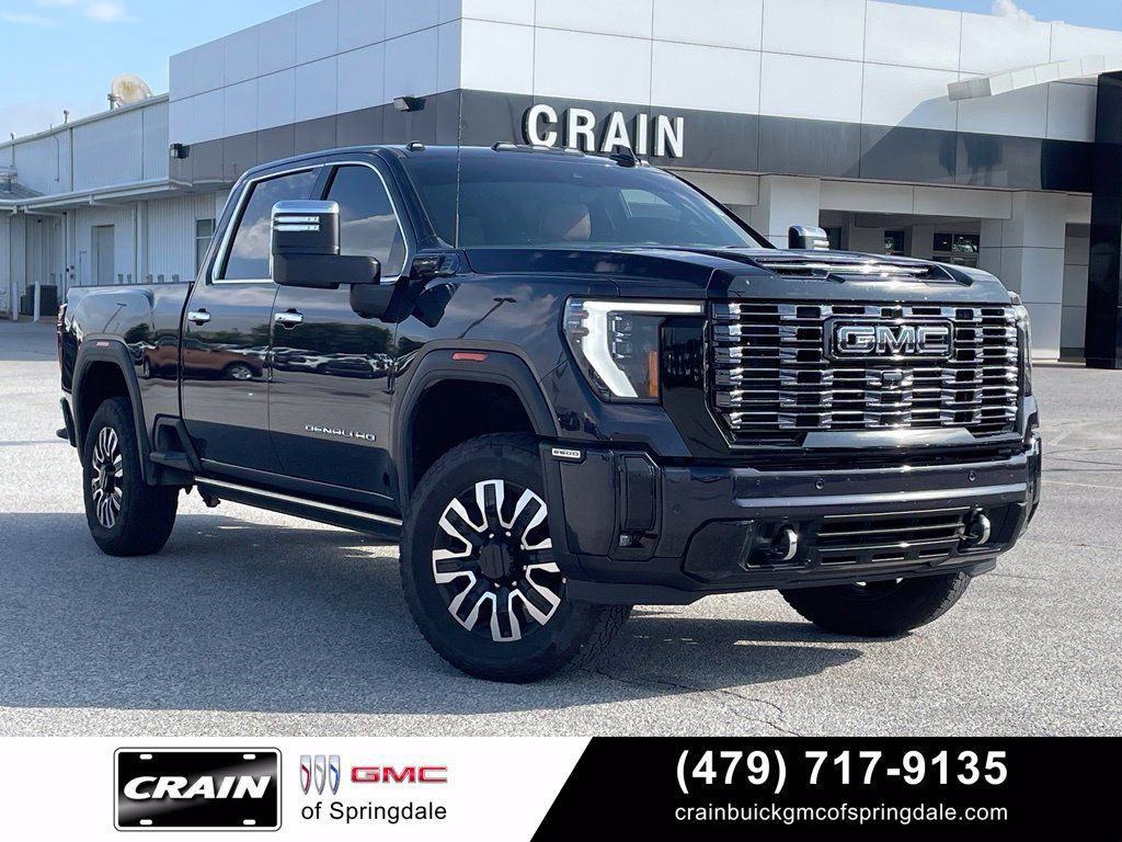 Used 2025 GMC Sierra 2500 Denali Ultimate AWD/4WD image 1