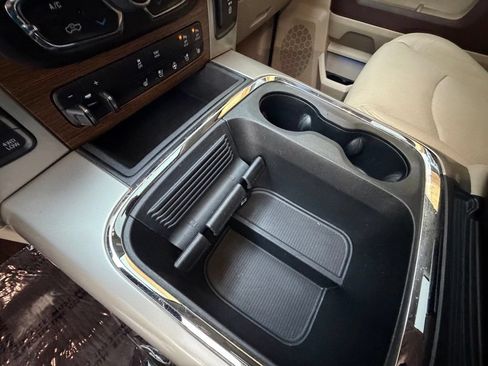 Used 2017 RAM 1500 Laramie w/ Convenience Group AWD/4WD image 37