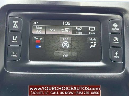 Used 2018 Jeep Cherokee Latitude w/ Safety Group image 15